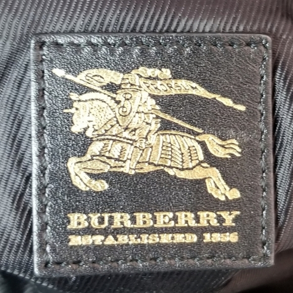 Burberry Beaton Black Quilted Leather Handbag Large - Picture 14 of 16